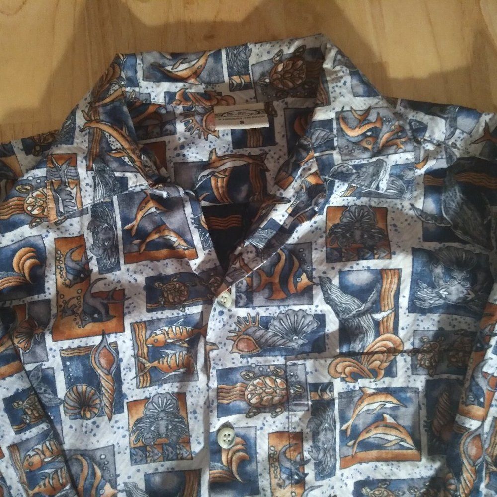 Vintage Go Barefoot Ocean Life Pattern Hawaiian Shirt